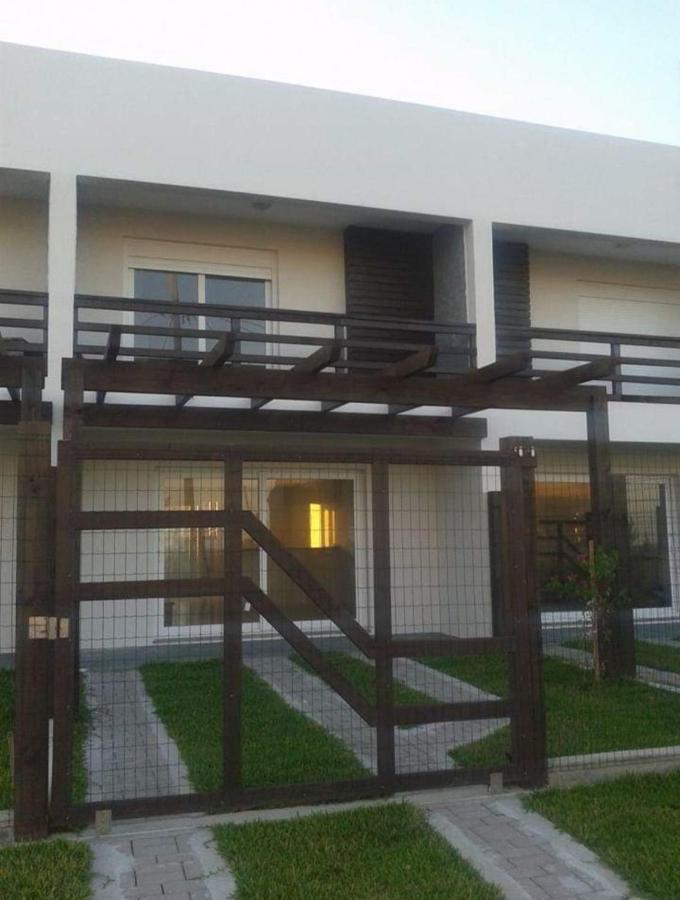 Sobrados Com Suite E Sacada Vista Ao Mar Capao da Canoa Ngoại thất bức ảnh
